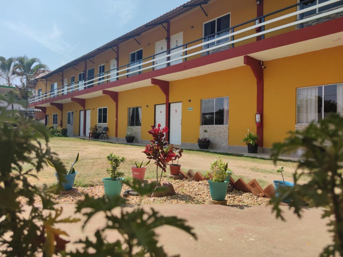 Hospedaje Barrancas Hotel Cosoleacaque Kültér fotó